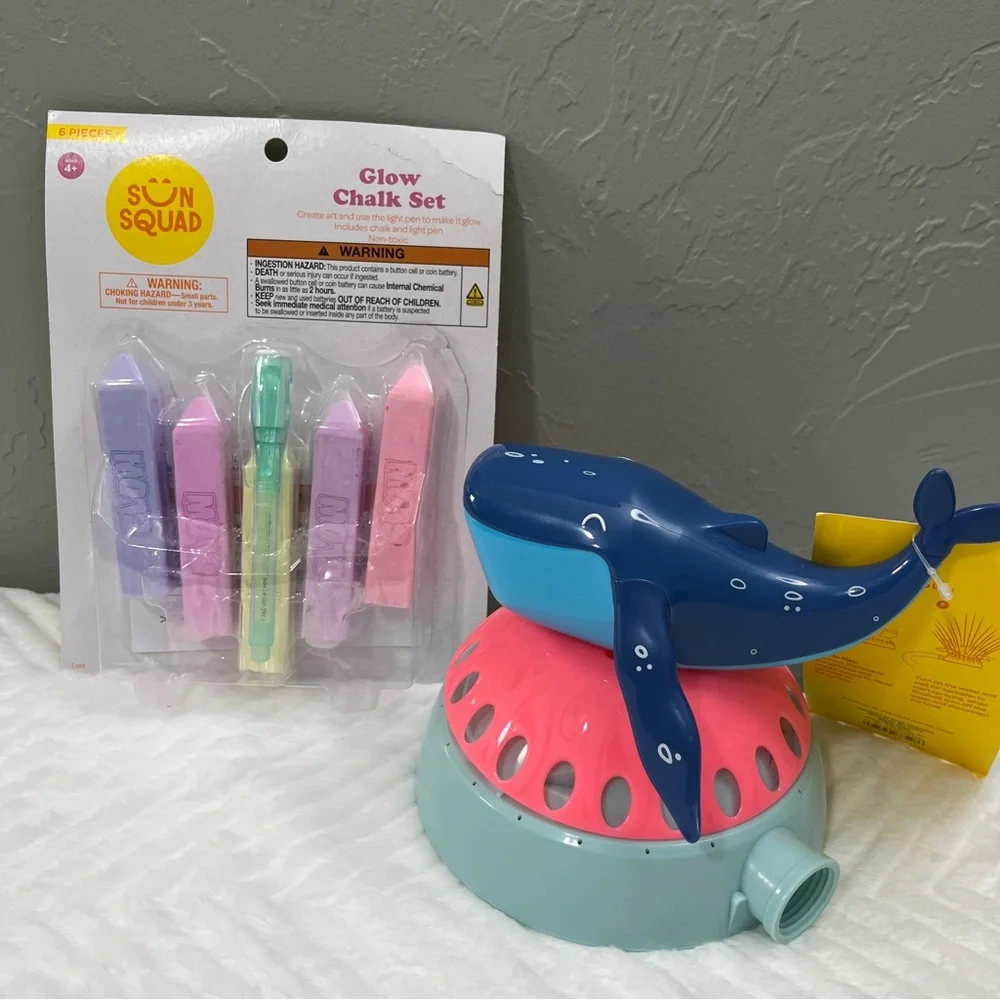 Whale Sprinkler and‎ Glow Chalk Set Summer Outdoor Toys kids kid child children